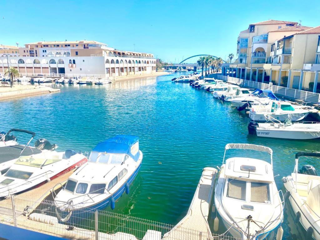 Magnifique Appart Marina Proche Plage Avec Parking Sete Exterior photo